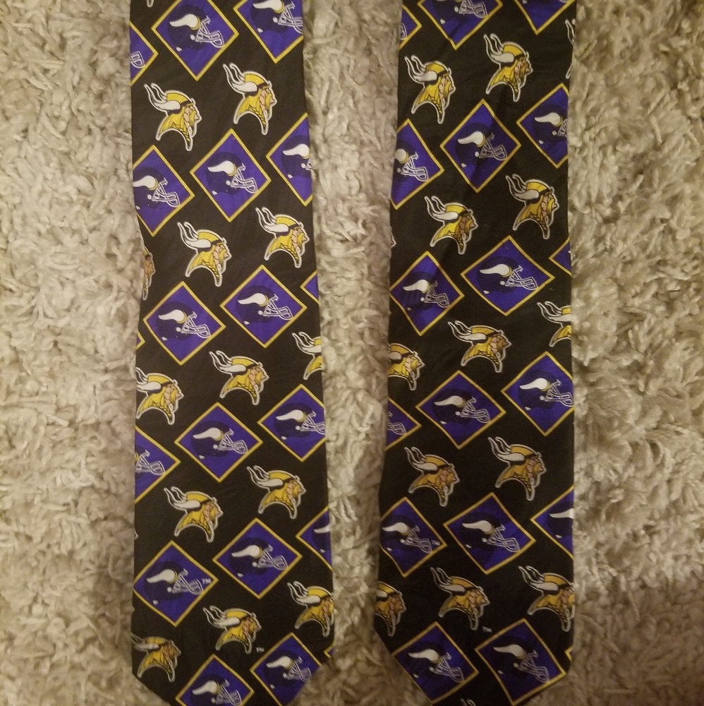 Vikings tie bundle